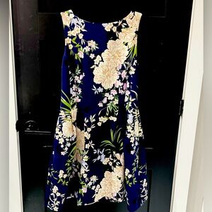 No sleeve mini dress, perfect condition, only worn twice